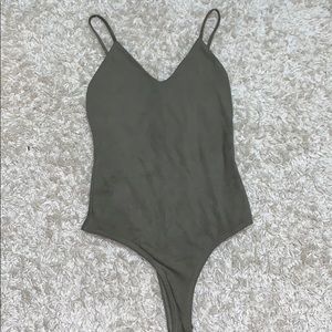 BRAND NEW : Army green velvet body suit
